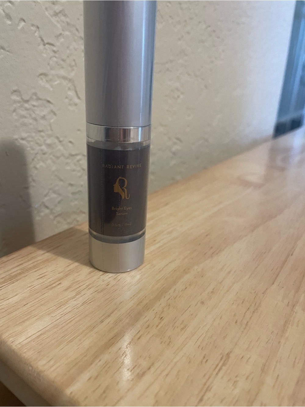 Brightening Eye Cream - Silver
